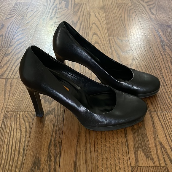 Via Spiga Heels 7.5 - Picture 3 of 9